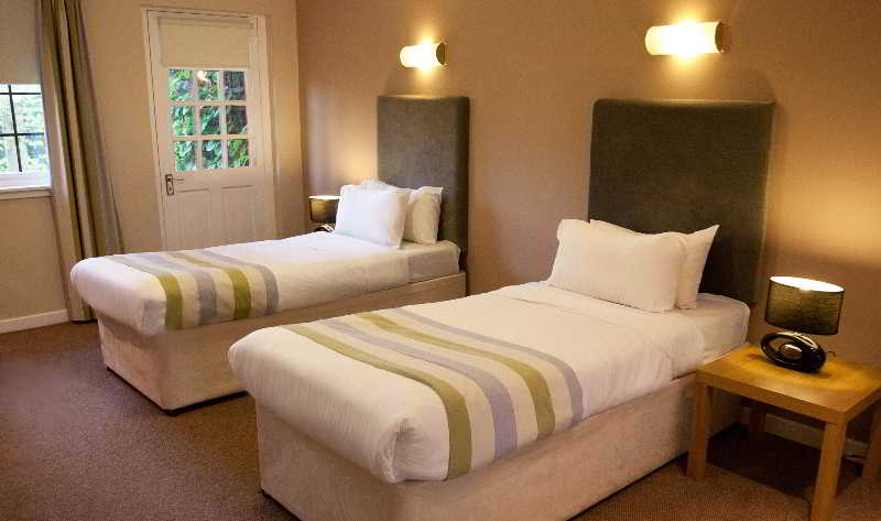 Castlecary House Hotel - Main View