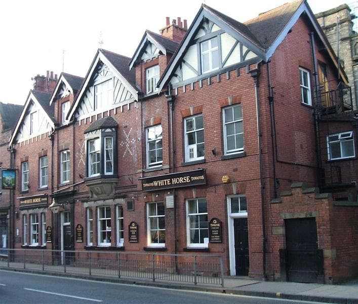 The White Horse - Main View