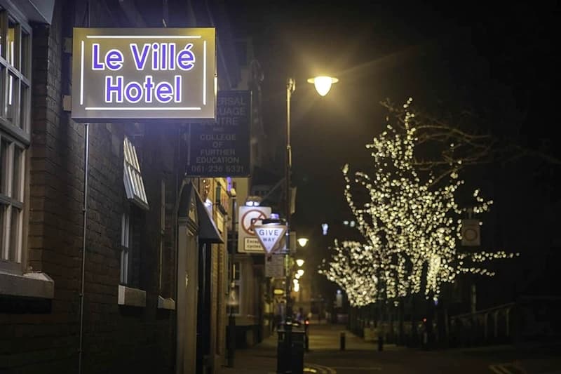 Le Ville Hotel - Main View