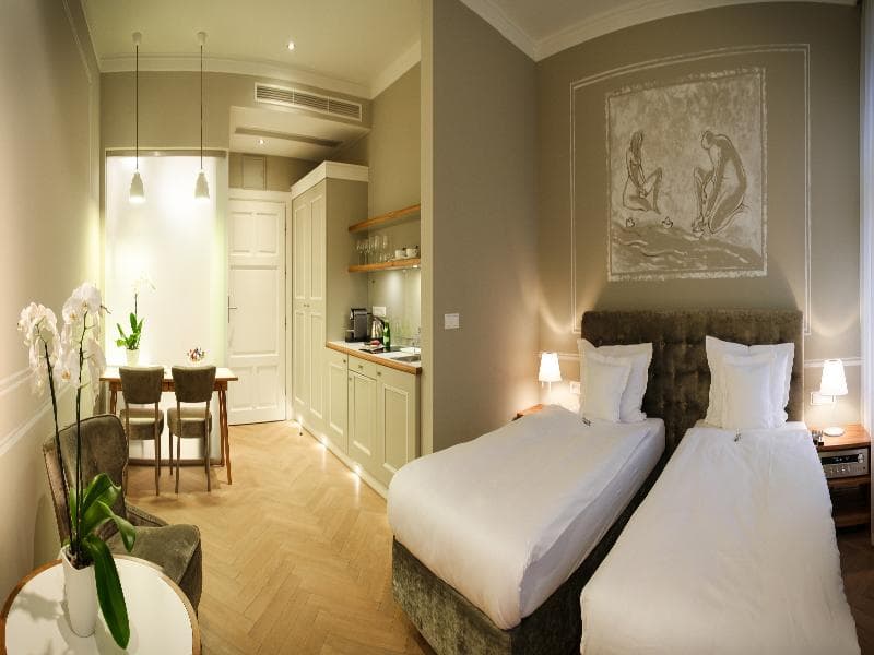 Stay at Bracka 6 Apartments