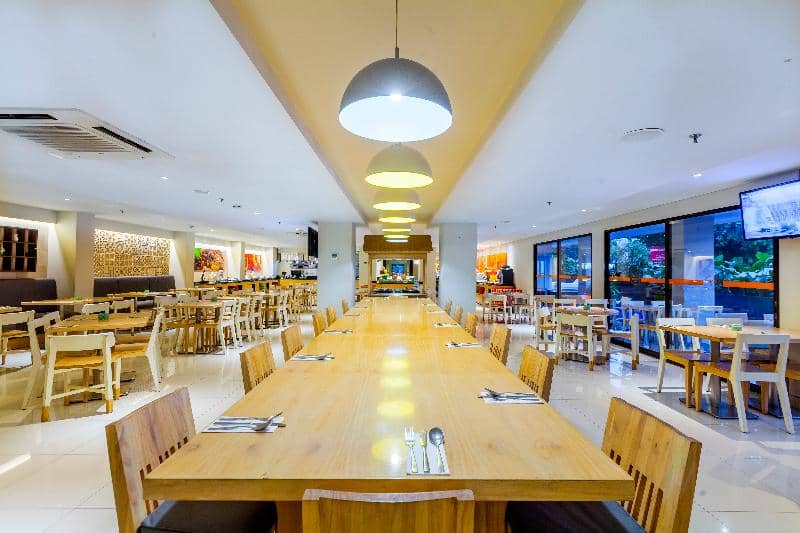 Harris Hotel Seminyak - Main View