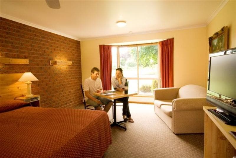 Stay at AAt 28 Goldsmith Motel